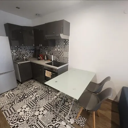 Apartment Magnifique T2 Dans Maison Neuve D'architecte / Magnificent T2 In A New Architect House Asnieres-sur-Seine